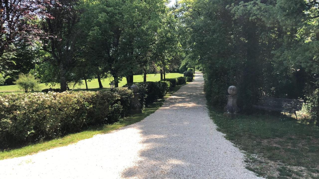 Les Cabanes De Rouffignac Villa Kültér fotó