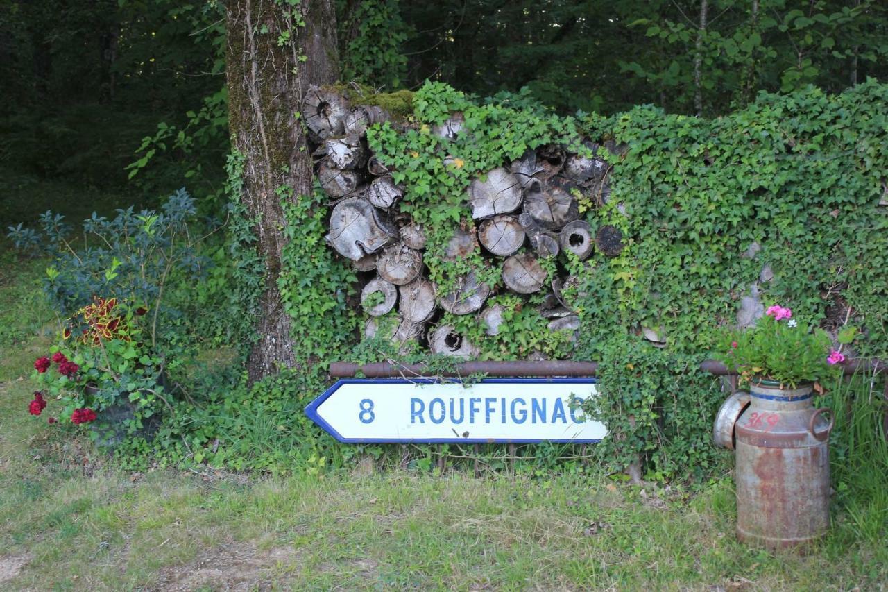 Les Cabanes De Rouffignac Villa Kültér fotó