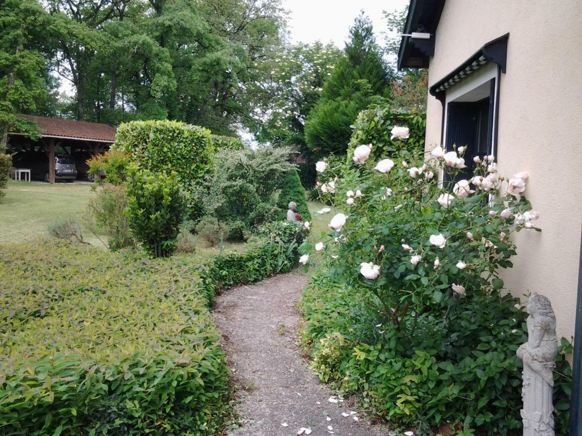 Les Cabanes De Rouffignac Villa Kültér fotó